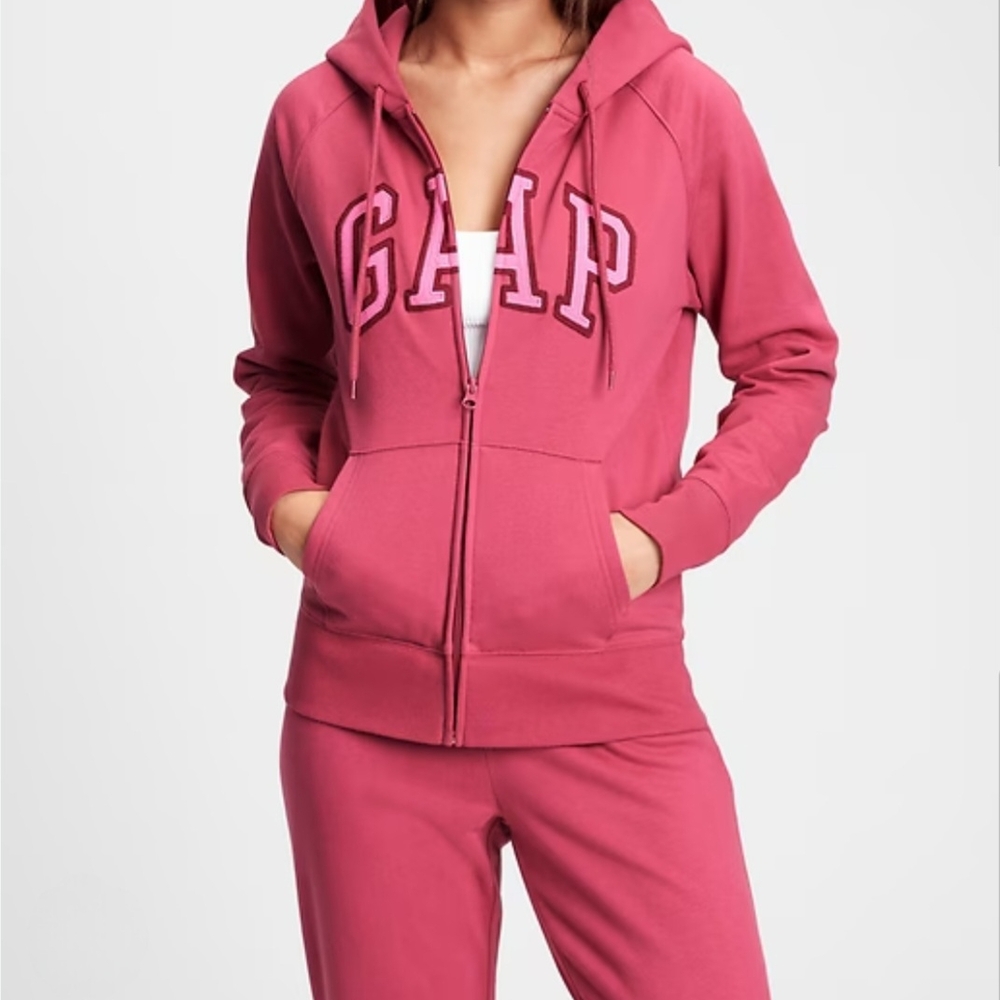 GAP Women's Raspberry Zip-Up Hoodie And Sweatpants